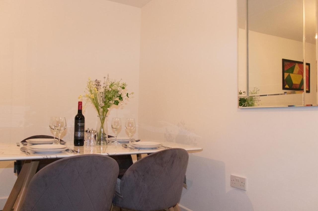 Livestay-modern Minutes Away From Heathrow Apartment *
