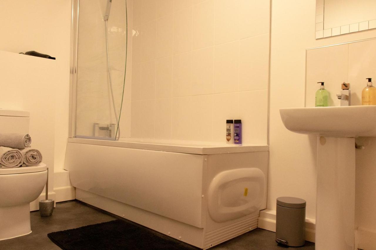 Livestay-modern Minutes Away From Heathrow * Slough